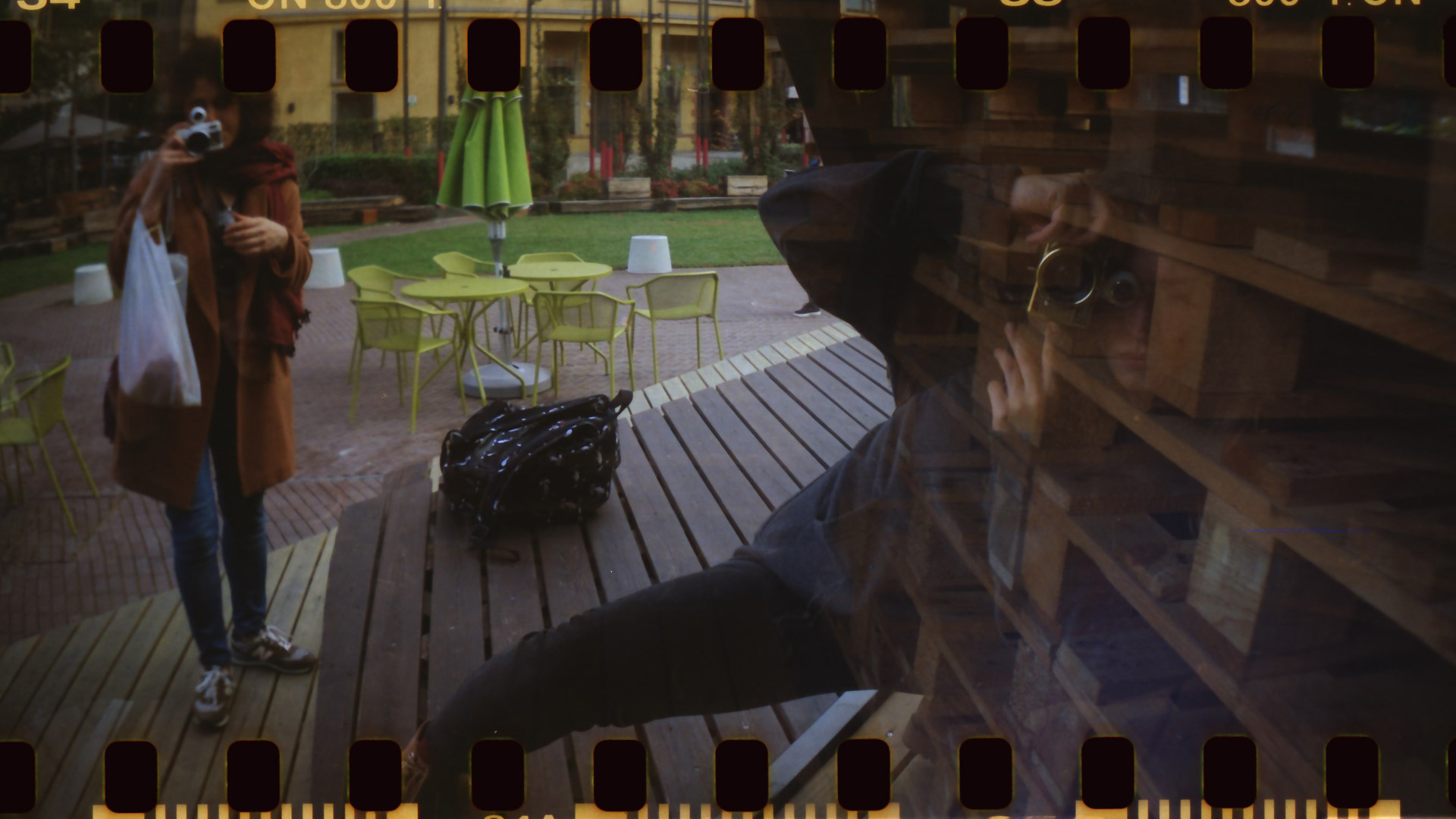 Lomography ve Analog Fotoğrafçılık, İletişim ve Tasarımı